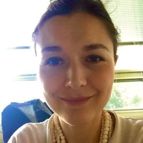 Meet your Posher, Yasemin - Picture 1 of 1